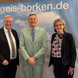 Andries Heidema met de burgemeester van Kreis Borken