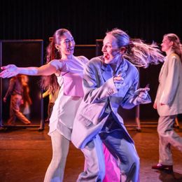 Theatervoorstelling Jonge Honden